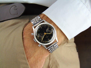 Angelus - Cal. 215 An early and rare stainless steel chronograph L.E. Hungarian Air Force - Vintage Watch Leader