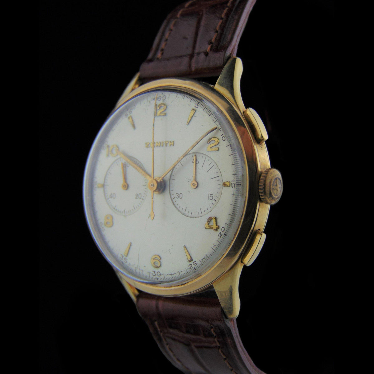 Zenith - Cal. 143 A rare, solid 18Kt gold, Excelsior Park Chronograph - Vintage Watch Leader